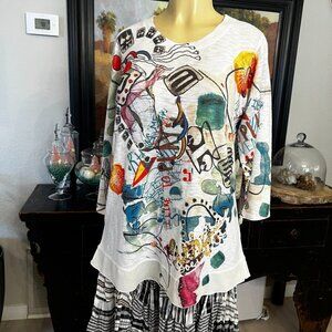 Inoah "I Like To Play" long sleeve boat neck multi color Tunic Length Top